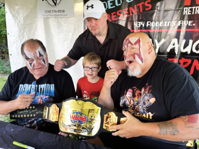 Families flock to Niles to pin down some retro wrestling items